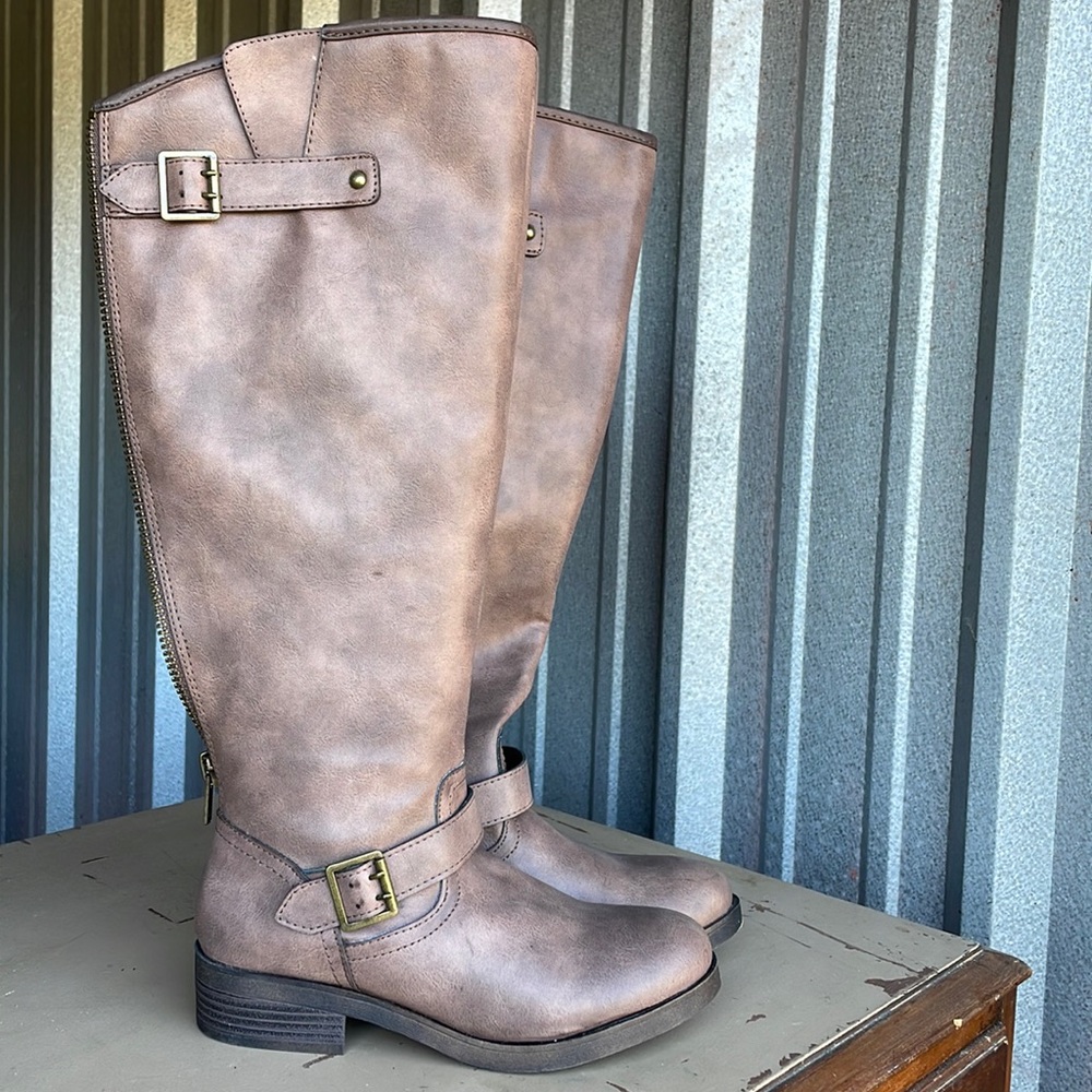 Ladies boots